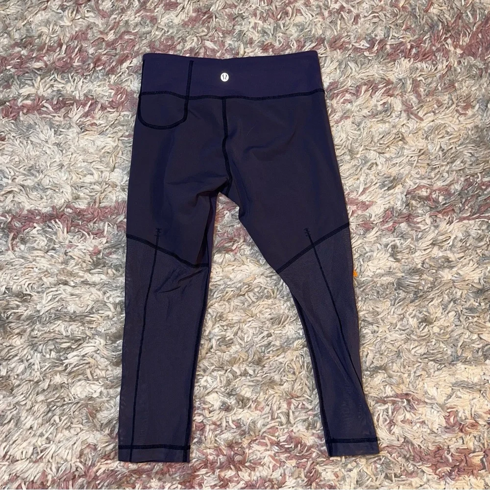 Lululemon cadet blue breathe easy crop luon leggings 4